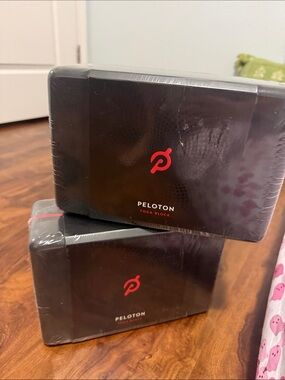 Peloton Black Yoga Blocks with Red Logo - Set of 2